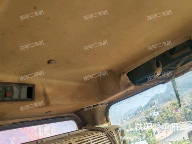 玻璃角標(推土機駕駛室) 玻璃角標(推土機駕駛室)