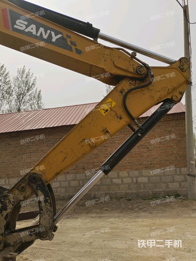 大臂整體?右側（工作和回轉裝置）