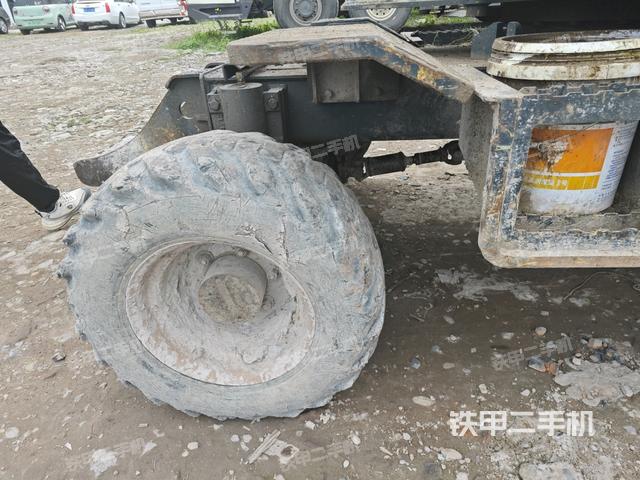 右驅(qū)動輪(行走機構(gòu)) 右驅(qū)動輪(行走機構(gòu))