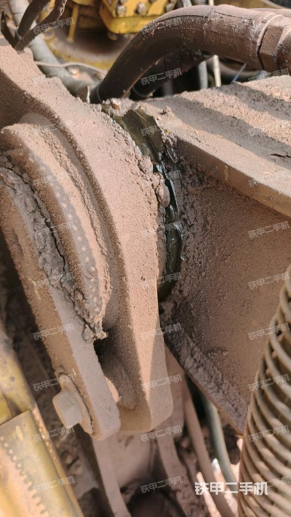 大臂根部 斜视（工作和回转装置）