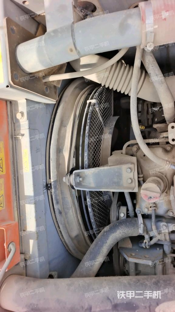 水箱+風(fēng)扇特寫(上車部件) 水箱+風(fēng)扇特寫(上車部件)