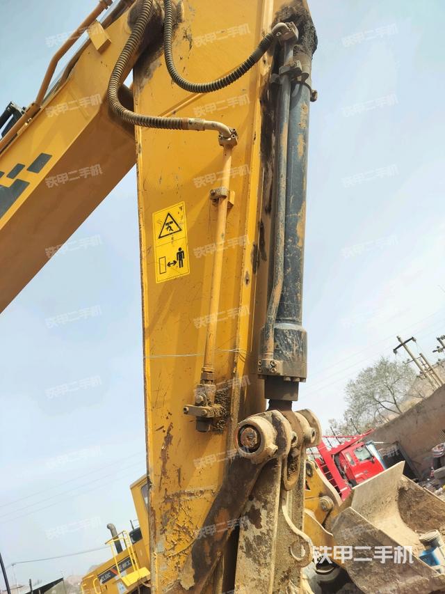 小臂整體右前（工作和回轉(zhuǎn)裝置）