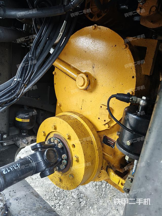 變速箱(整機(jī)外觀及大件) 變速箱(整機(jī)外觀及大件)