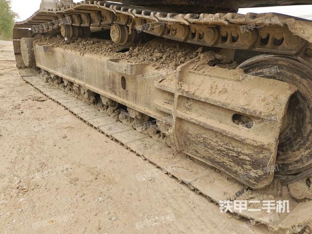 右側(cè)行走馬達(dá)蓋板（行走機(jī)構(gòu)）