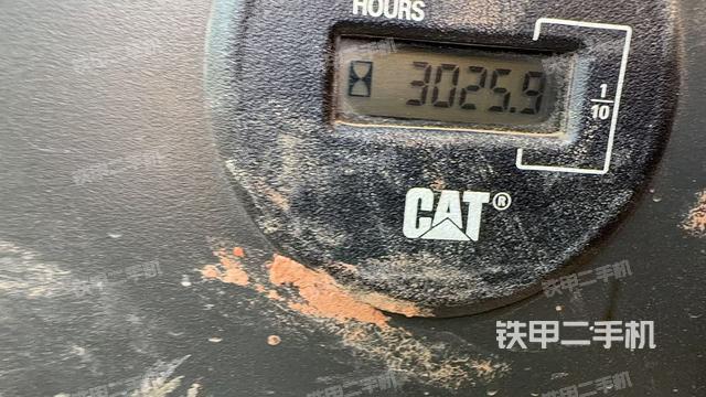 駕駛室整體（整機外觀）