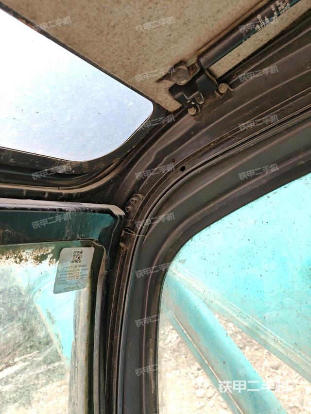 后窗玻璃角標(biāo)（駕駛室部分）