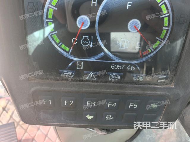 小時(shí)表(駕駛室部分) 小時(shí)表(駕駛室部分)