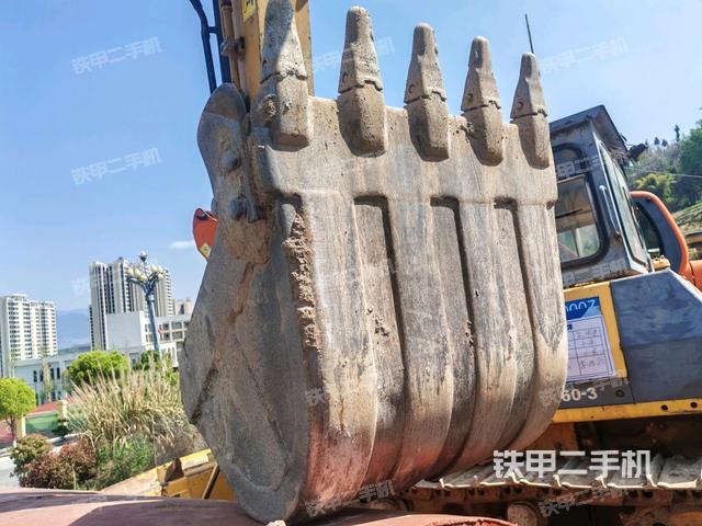 鏟斗45度(工作和回轉(zhuǎn)裝置) 鏟斗45度(工作和回轉(zhuǎn)裝置)