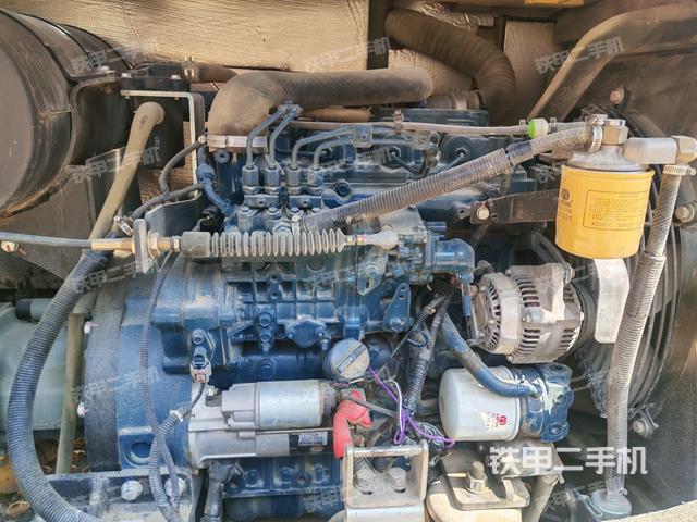 發(fā)動(dòng)機(jī)室(上車部件) 發(fā)動(dòng)機(jī)室(上車部件)