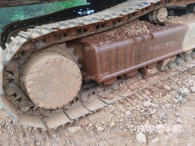 右驱动轮（行走机构）