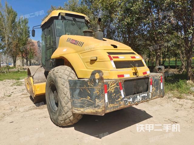 左后45°（壓路機(jī)整機(jī)外觀）