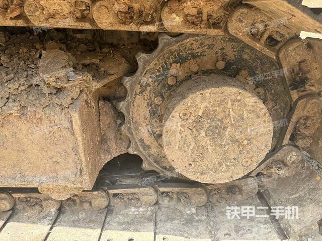 左導向輪(行走機構) 左導向輪(行走機構)