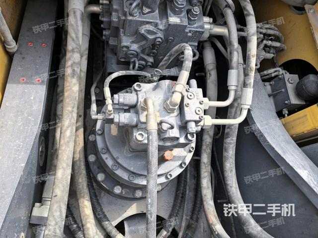 发动机室（上车部件）