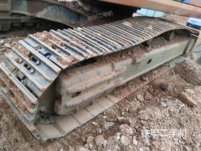 右侧履带整体（行走机构）