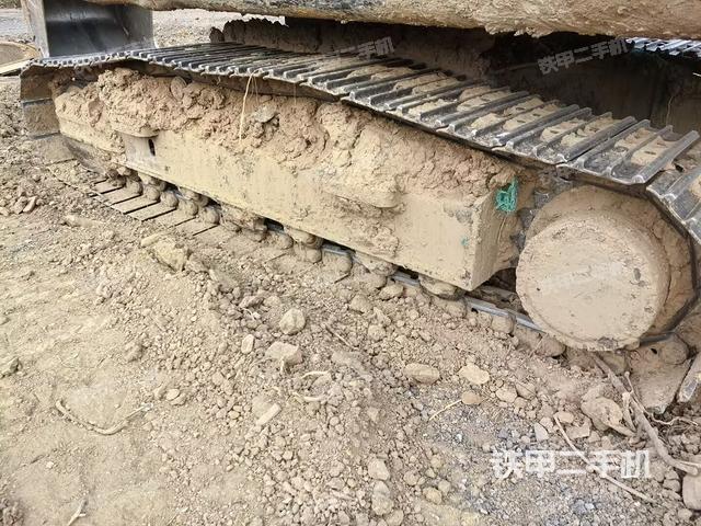 單側(cè)履帶整體（整機(jī)外觀）