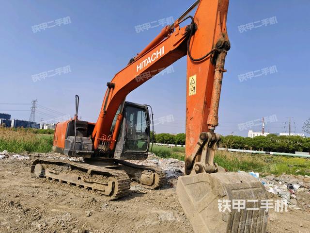 右前45(整機(jī)外觀) 右前45(整機(jī)外觀)