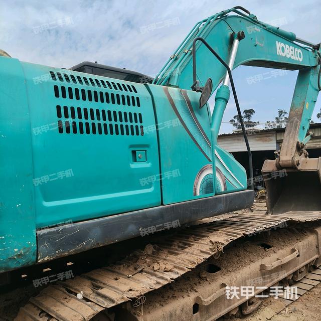 整機(jī)右后45°(整機(jī)外觀) 整機(jī)右后45°(整機(jī)外觀)