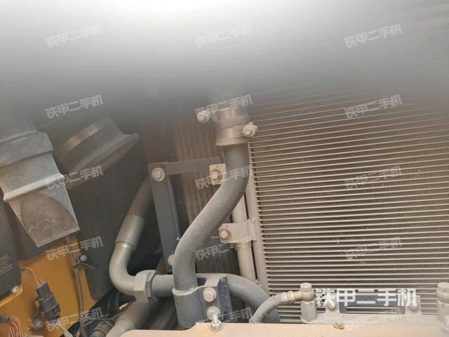 液壓泵斜45?左（大件艙室）