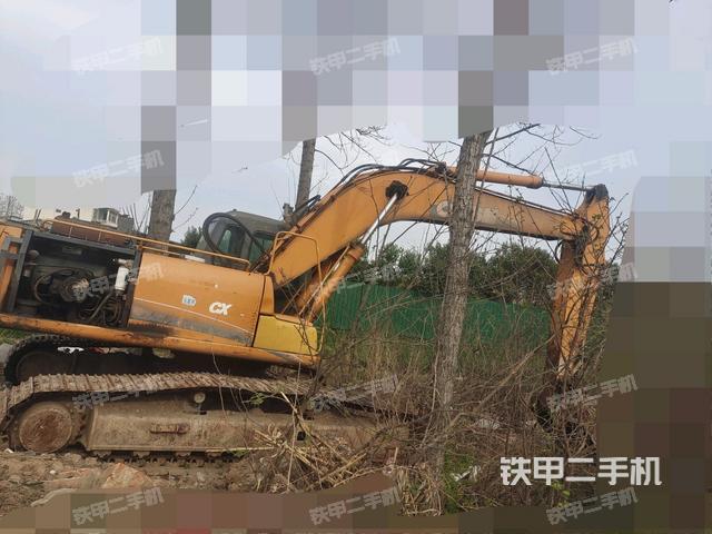 凯斯CX240挖掘机的设备实拍-第4张实拍照片