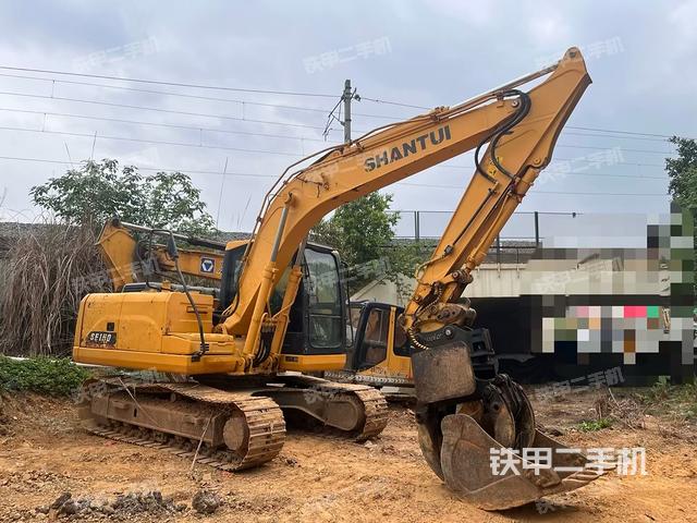 右前45(整機(jī)外觀) 右前45(整機(jī)外觀)