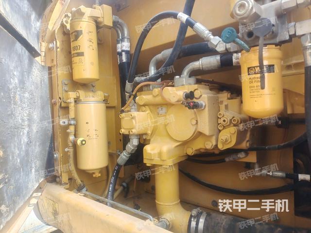 液壓泵斜45?左(大件艙室) 液壓泵斜45?左(大件艙室)