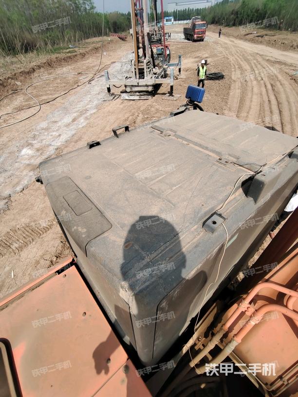駕駛室頂部俯視（上車部件）
