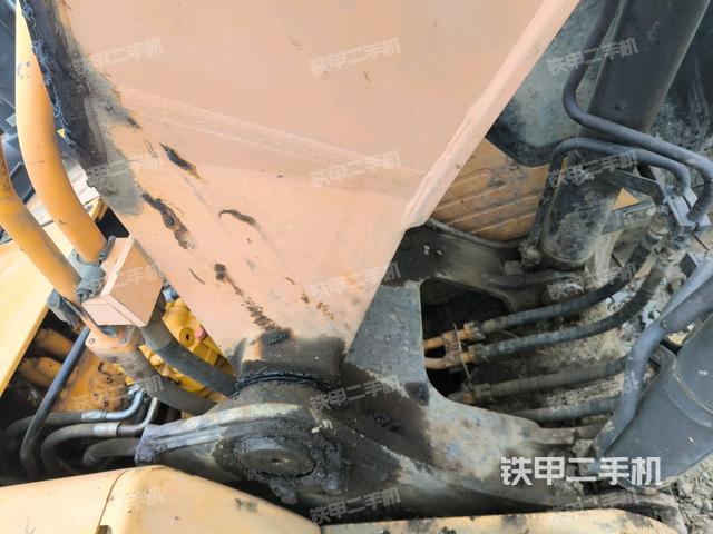 大臂油缸整體?豎拍(工作和回轉(zhuǎn)裝置) 大臂油缸整體?豎拍(工作和回轉(zhuǎn)裝置)