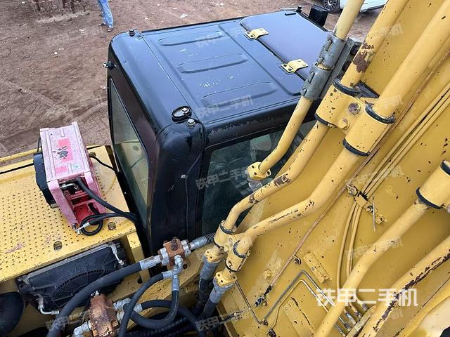 駕駛室頂部（整機(jī)外觀）