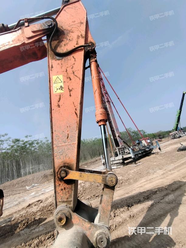 小臂整體左后（工作和回轉(zhuǎn)裝置）