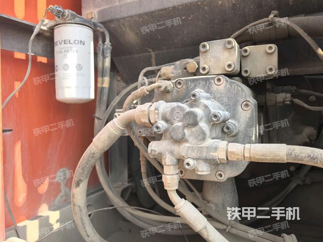 液壓泵斜45?左（大件艙室）