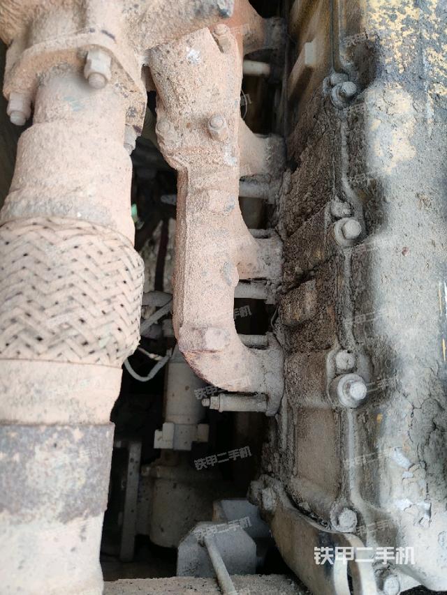 氣門室蓋螺絲特寫(上車部件) 氣門室蓋螺絲特寫(上車部件)