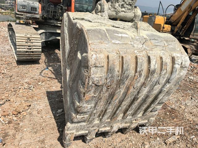 小臂整體左后（工作和回轉(zhuǎn)裝置）