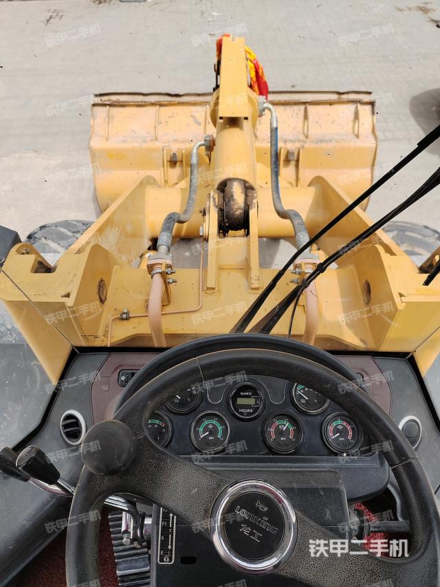 驾驶室操作台（整机外观及大件）