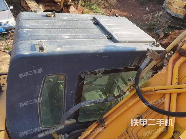 駕駛室頂部（整機(jī)外觀）