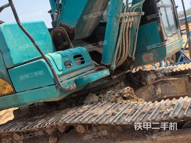 大臂根部?斜視（工作和回轉(zhuǎn)裝置）