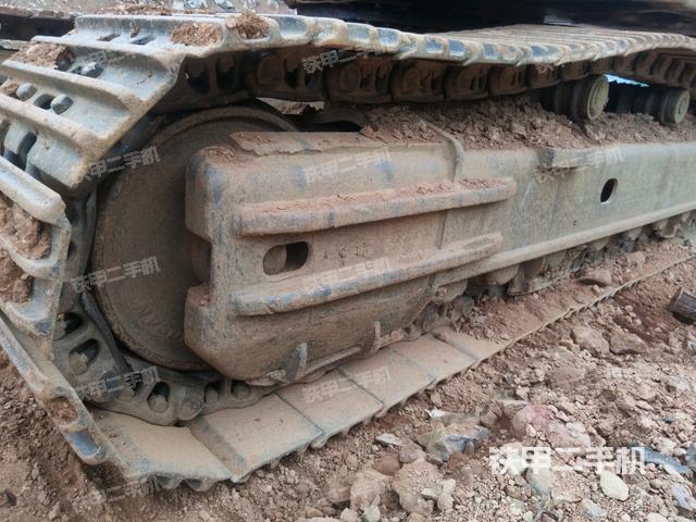 右侧行走马达盖板（行走机构）