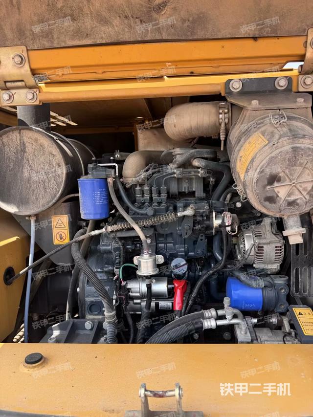 發(fā)動機(jī)室（上車部件）