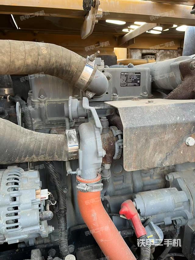 發(fā)動機(jī)整體俯視(整機(jī)外觀) 發(fā)動機(jī)整體俯視(整機(jī)外觀)