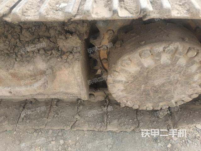 右側行走馬達蓋板(行走機構) 右側行走馬達蓋板(行走機構)