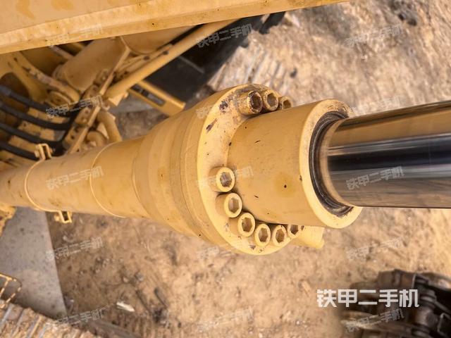 鏟斗45度(工作和回轉(zhuǎn)裝置) 鏟斗45度(工作和回轉(zhuǎn)裝置)
