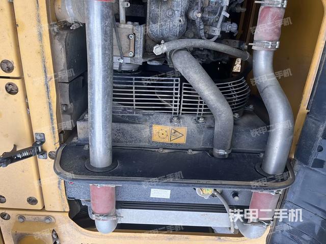 發(fā)動(dòng)機(jī)室(上車部件) 發(fā)動(dòng)機(jī)室(上車部件)