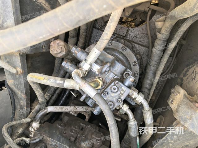 回轉(zhuǎn)馬達(dá)（上車部件）