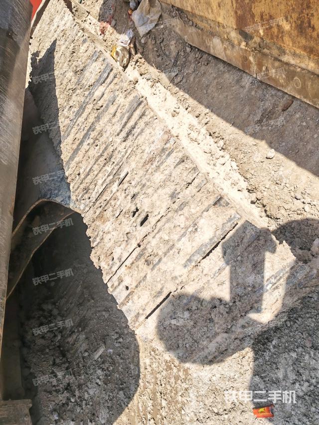 左托鏈輪和鏈筋(行走機(jī)構(gòu)) 左托鏈輪和鏈筋(行走機(jī)構(gòu))