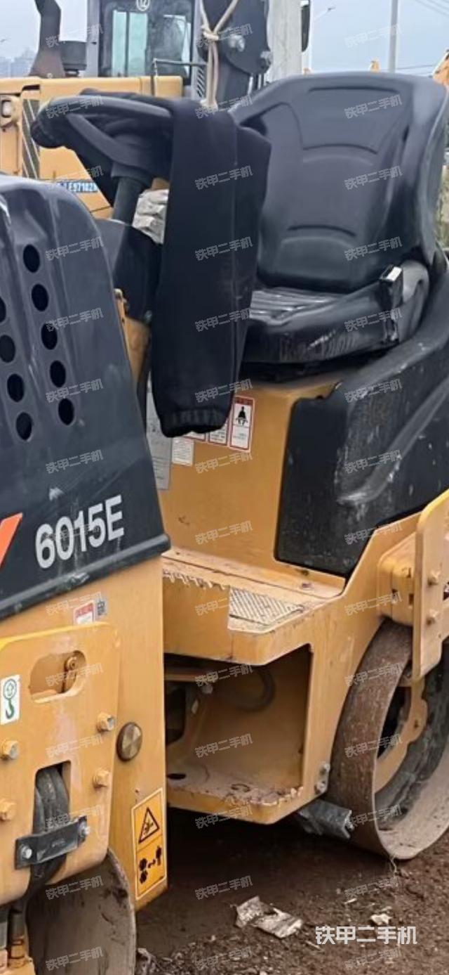 儀表盤全景（壓路機(jī)駕駛室）