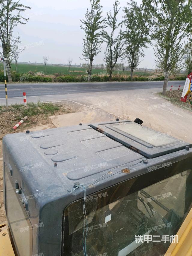 駕駛室頂部俯視(上車部件) 駕駛室頂部俯視(上車部件)