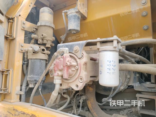 液壓泵室(大件艙室) 液壓泵室(大件艙室)