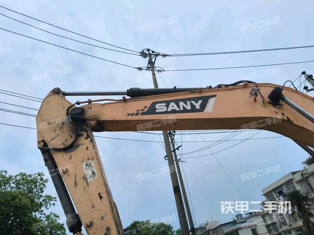鏟斗45度(工作和回轉(zhuǎn)裝置) 鏟斗45度(工作和回轉(zhuǎn)裝置)