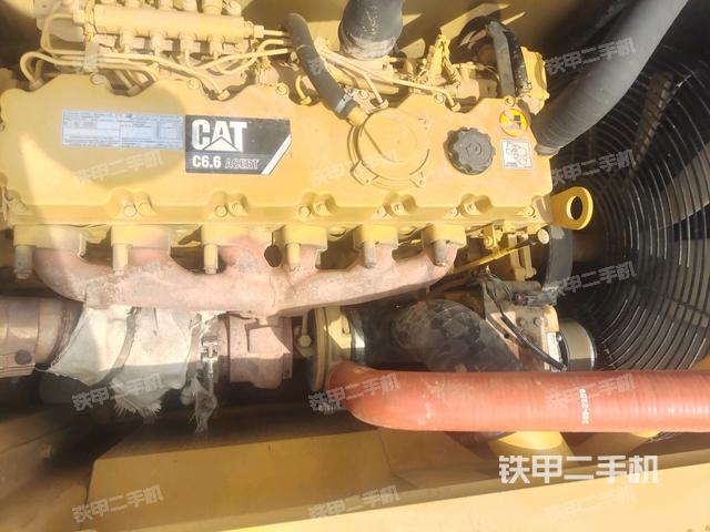 氣門室蓋螺絲特寫(上車部件) 氣門室蓋螺絲特寫(上車部件)