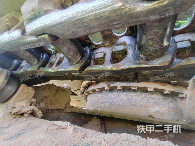 左側(cè)行走馬達(dá)蓋板(行走機(jī)構(gòu)) 左側(cè)行走馬達(dá)蓋板(行走機(jī)構(gòu))
