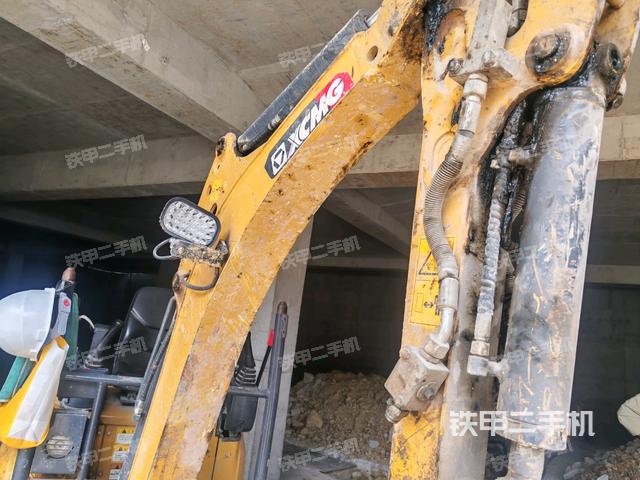 小臂整體右前（工作和回轉(zhuǎn)裝置）